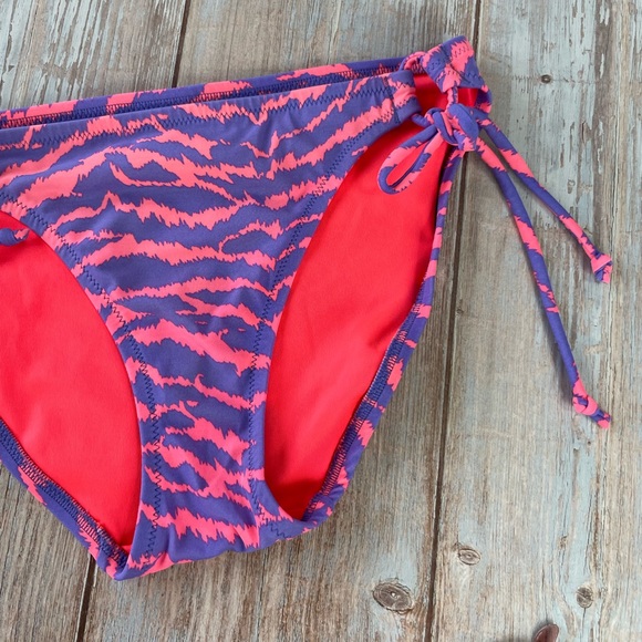 VS Neon Zebra Bikini Set - Picture 4 of 8